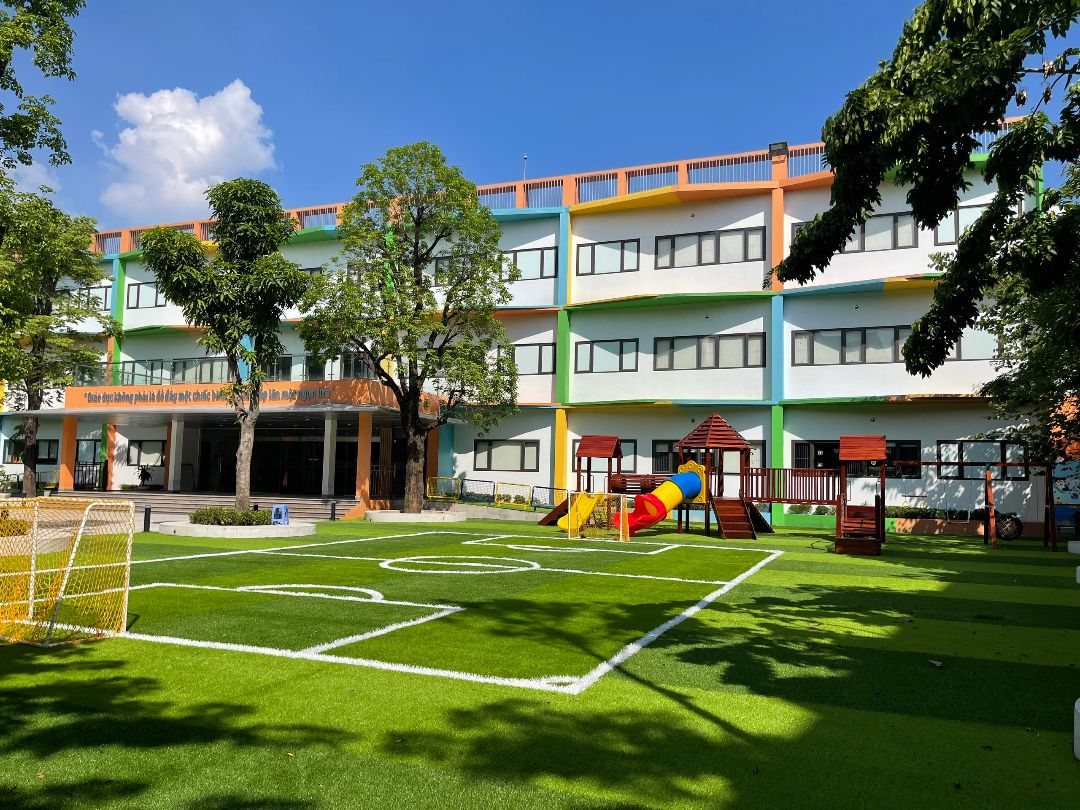 MamNon Froebel10 Trường Mầm Non Froeble - Sân chơi